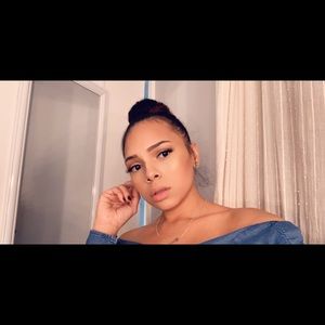 Meet your Posher, Keily ✨